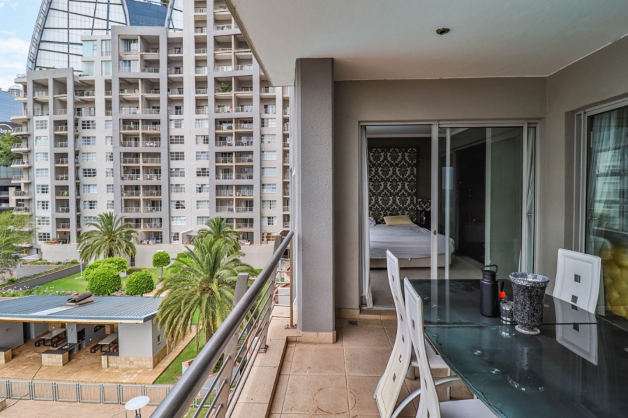 To Let 2 Bedroom Property for Rent in Sandown Gauteng