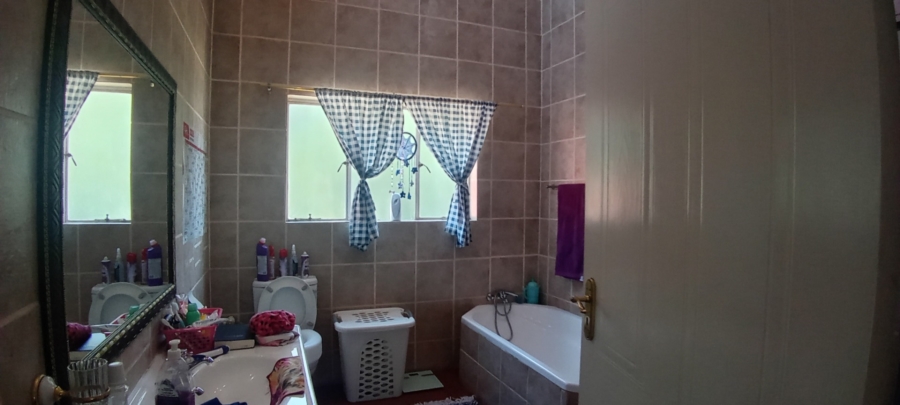 4 Bedroom Property for Sale in Jordaan Park Gauteng