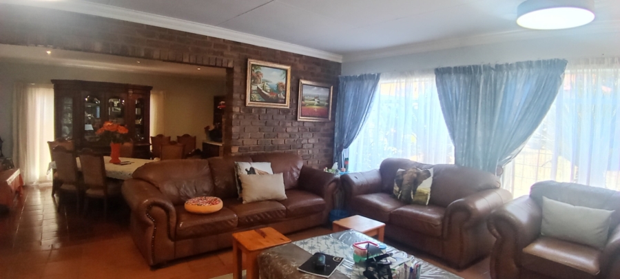 4 Bedroom Property for Sale in Jordaan Park Gauteng