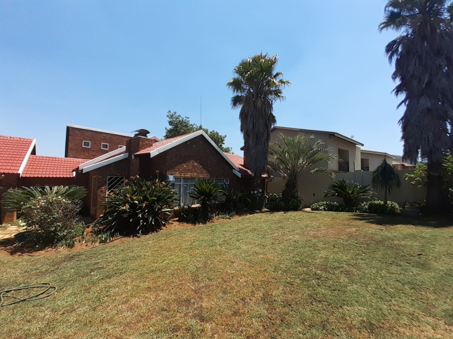 4 Bedroom Property for Sale in Jordaan Park Gauteng