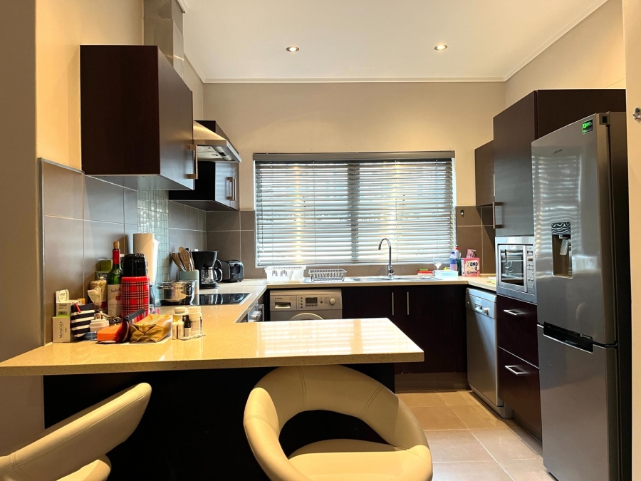 To Let 2 Bedroom Property for Rent in Morningside Gauteng