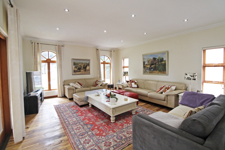 To Let 3 Bedroom Property for Rent in Bryanston Gauteng