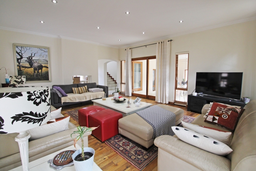 To Let 3 Bedroom Property for Rent in Bryanston Gauteng