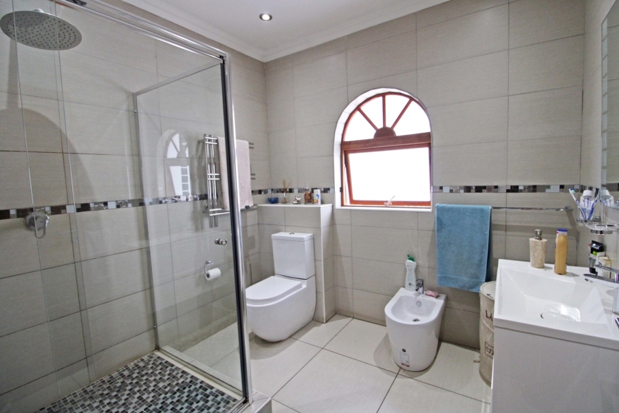 To Let 3 Bedroom Property for Rent in Bryanston Gauteng