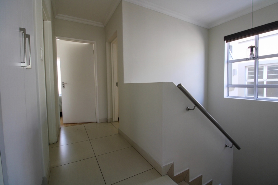 To Let 4 Bedroom Property for Rent in Bryanston Gauteng
