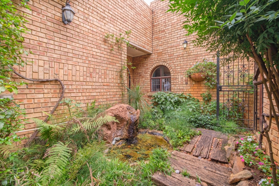 3 Bedroom Property for Sale in Poortview Gauteng
