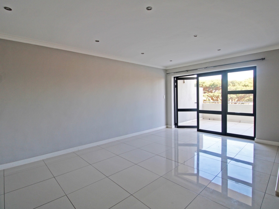 To Let 2 Bedroom Property for Rent in Bryanston Gauteng