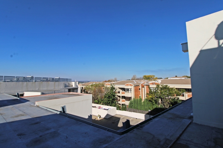 To Let 2 Bedroom Property for Rent in Bryanston Gauteng