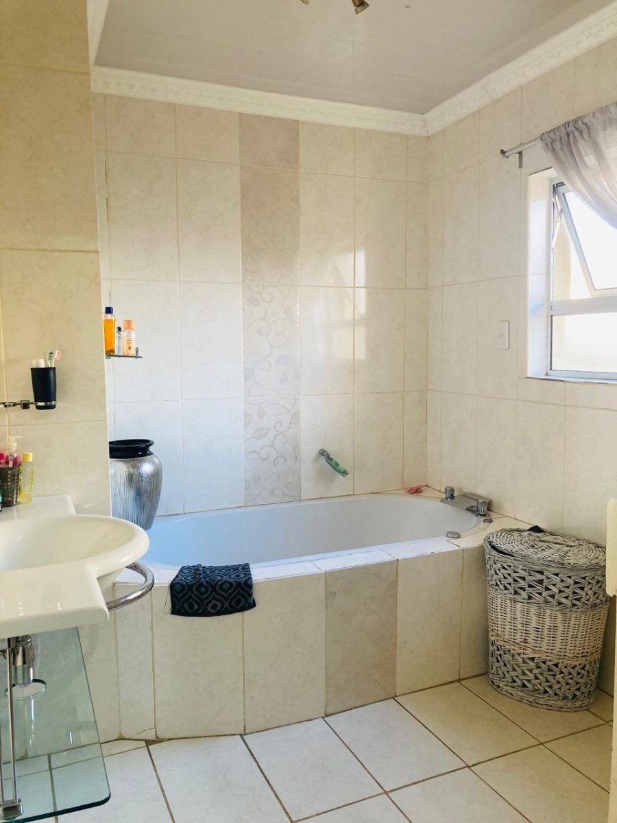 3 Bedroom Property for Sale in Sharon Park Gauteng