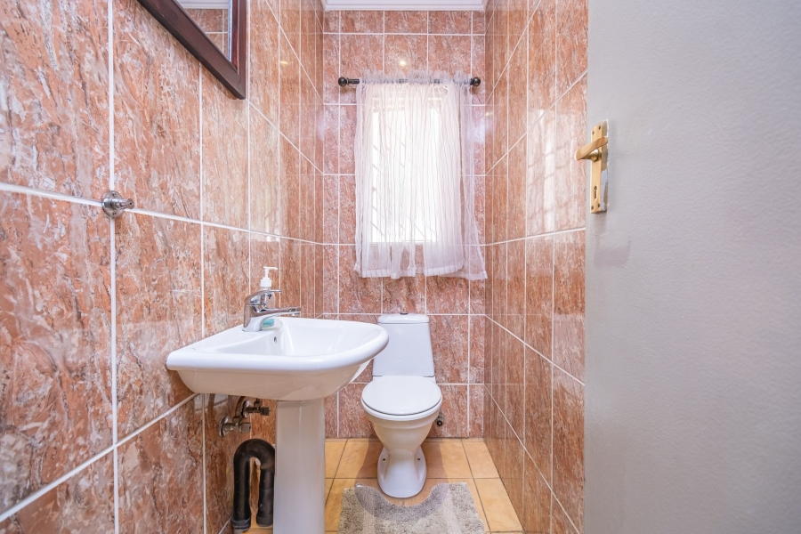 4 Bedroom Property for Sale in Honeydew Gauteng