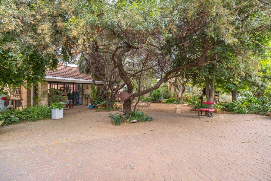 4 Bedroom Property for Sale in Honeydew Gauteng