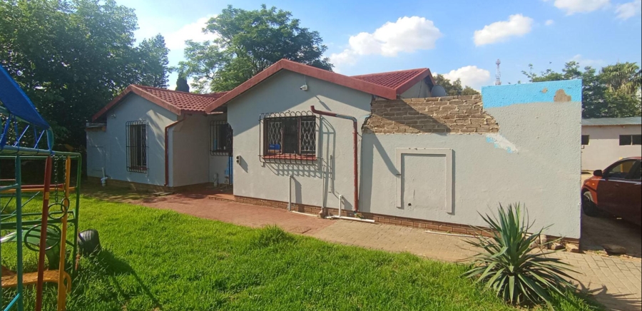 3 Bedroom Property for Sale in Noordwyk Gauteng