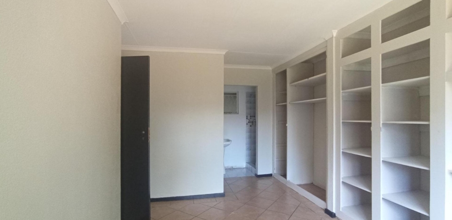 3 Bedroom Property for Sale in Noordwyk Gauteng