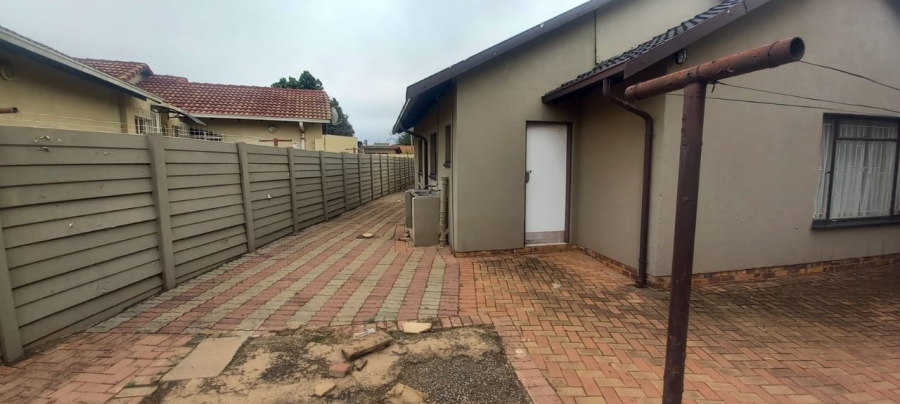 4 Bedroom Property for Sale in Bakerton Gauteng