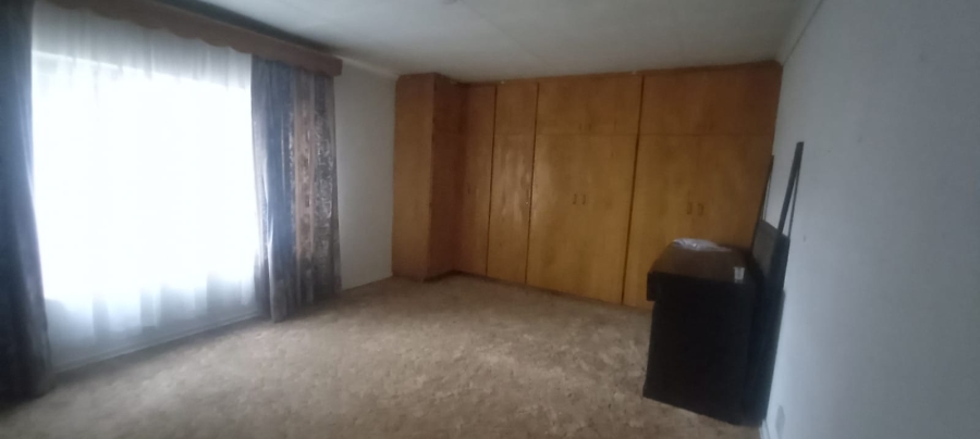 4 Bedroom Property for Sale in Bakerton Gauteng