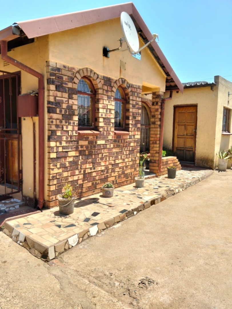 2 Bedroom Property for Sale in Protea Glen Gauteng