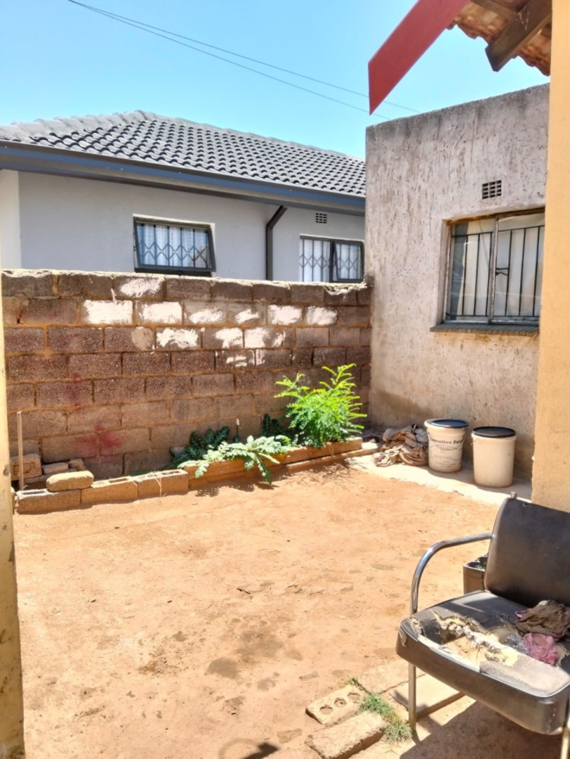 2 Bedroom Property for Sale in Protea Glen Gauteng