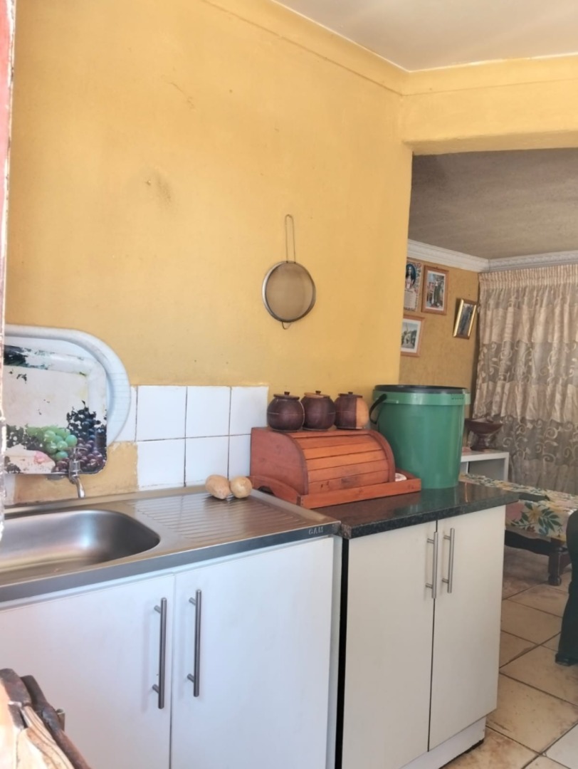 2 Bedroom Property for Sale in Protea Glen Gauteng