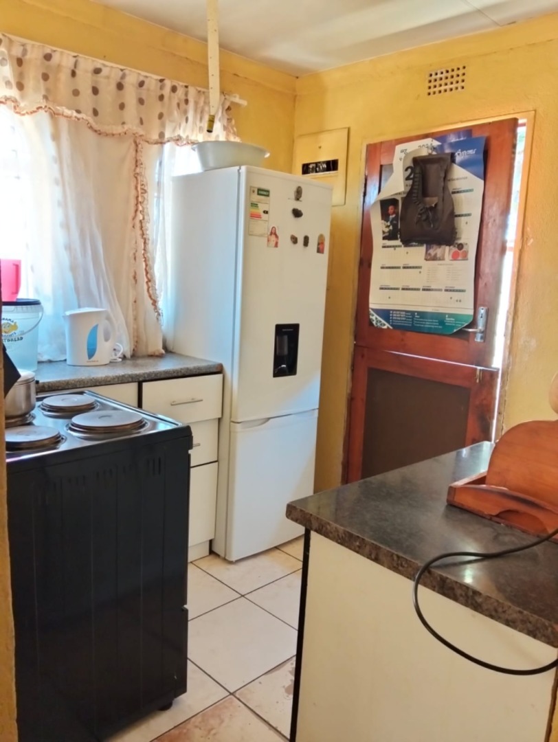 2 Bedroom Property for Sale in Protea Glen Gauteng