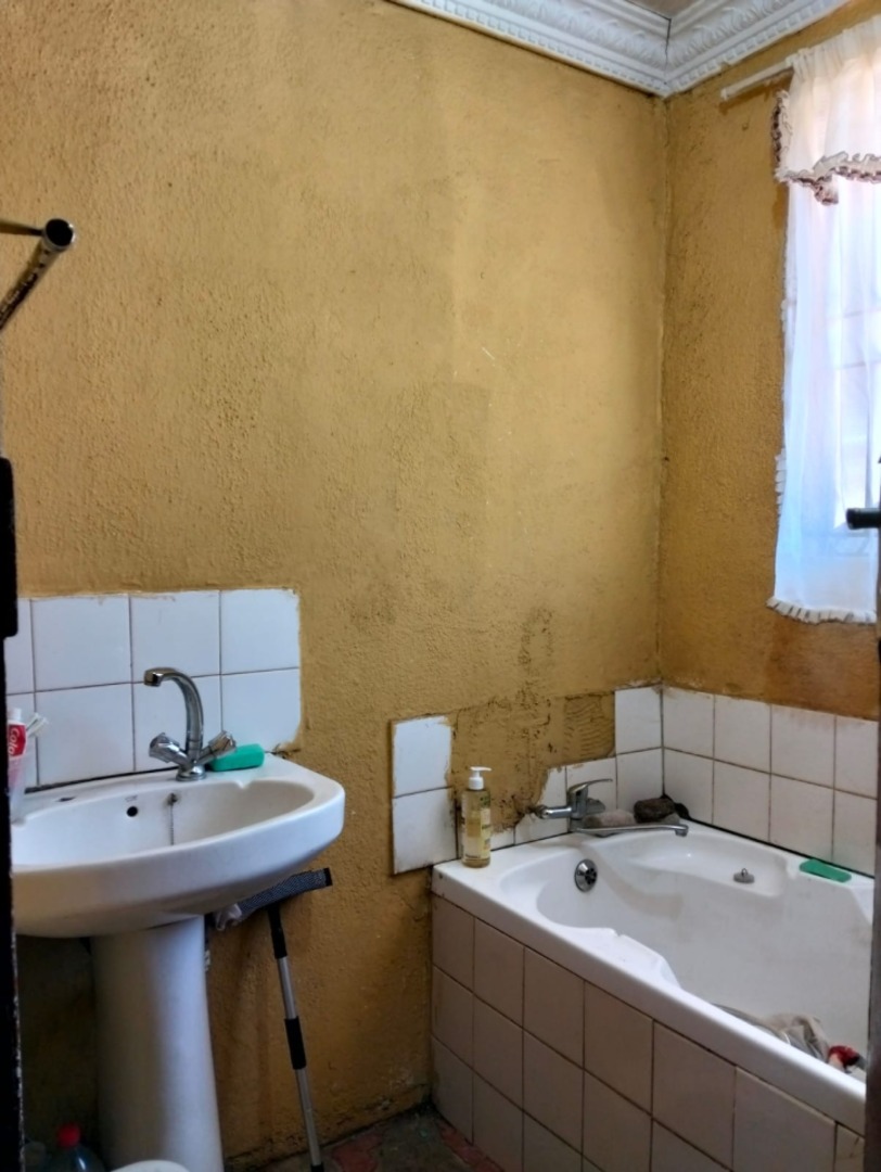 2 Bedroom Property for Sale in Protea Glen Gauteng