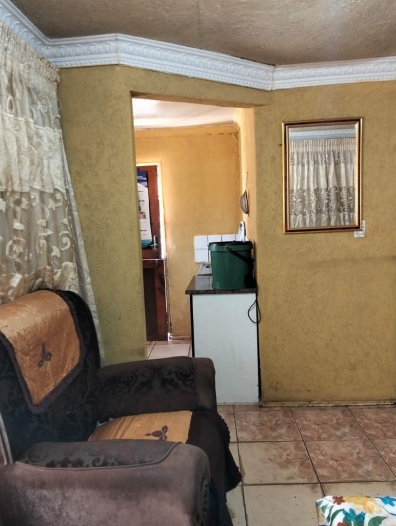 2 Bedroom Property for Sale in Protea Glen Gauteng