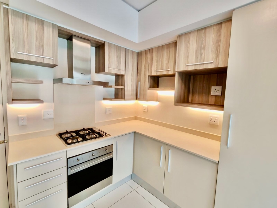 To Let 2 Bedroom Property for Rent in Rosebank Gauteng