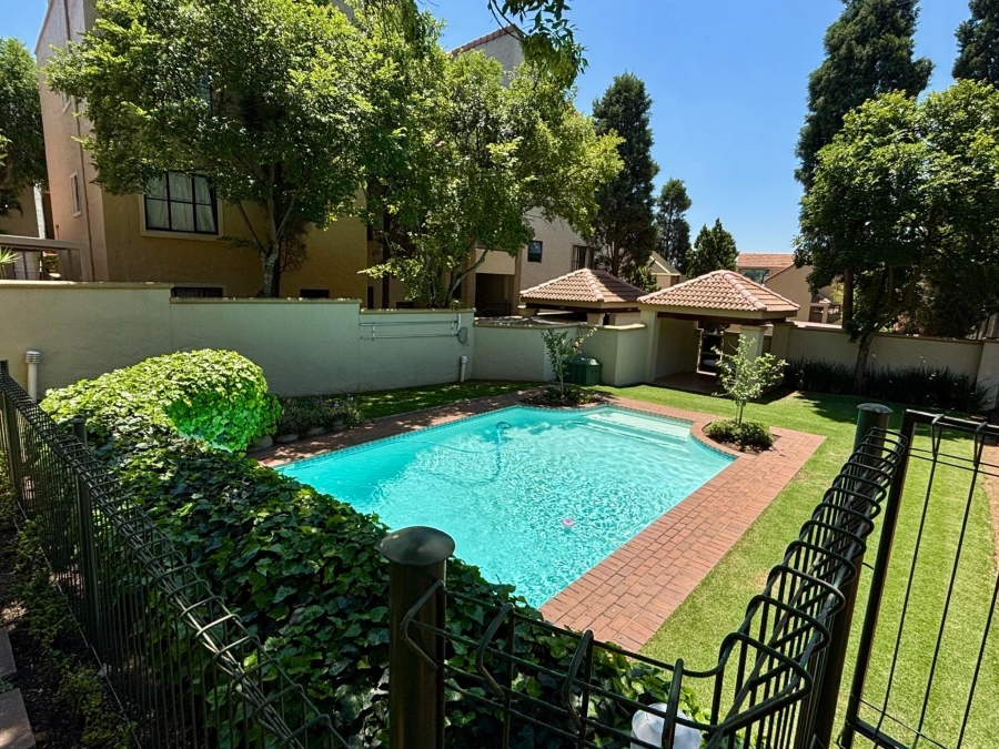 To Let 2 Bedroom Property for Rent in Parkmore Gauteng
