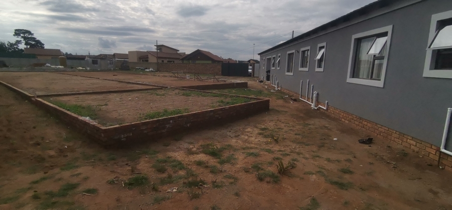 1 Bedroom Property for Sale in Payneville Gauteng