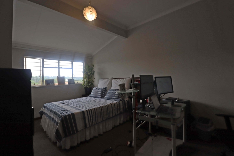 To Let 2 Bedroom Property for Rent in Bryanston Gauteng