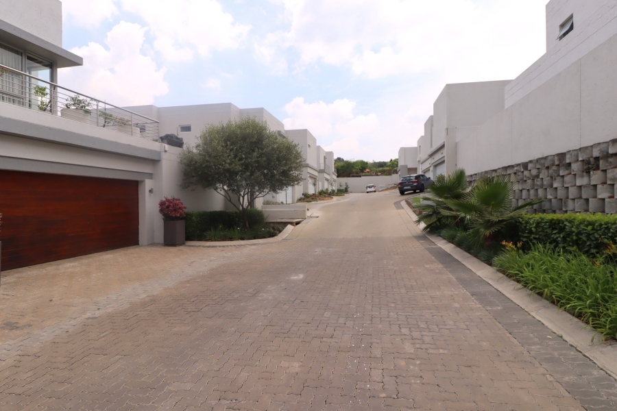 3 Bedroom Property for Sale in Bryanston Gauteng