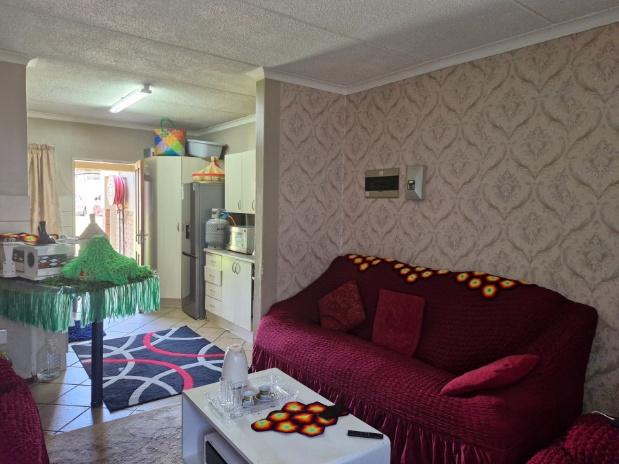 2 Bedroom Property for Sale in Terenure Gauteng