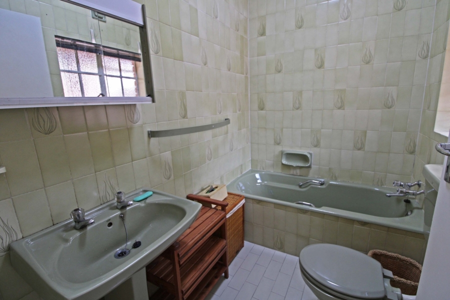 2 Bedroom Property for Sale in Bryanston Gauteng