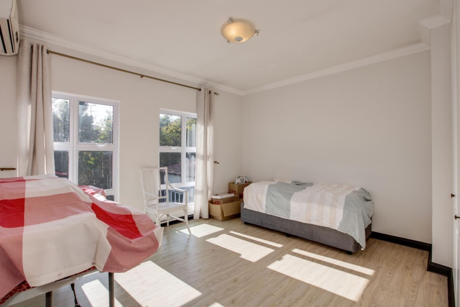 5 Bedroom Property for Sale in Dainfern Golf Estate Gauteng