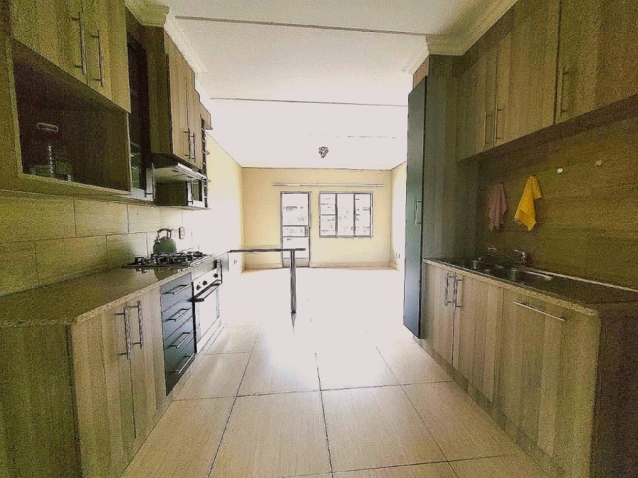 2 Bedroom Property for Sale in Moregloed Gauteng