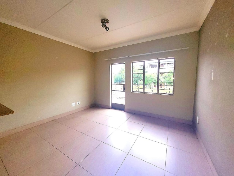 2 Bedroom Property for Sale in Moregloed Gauteng