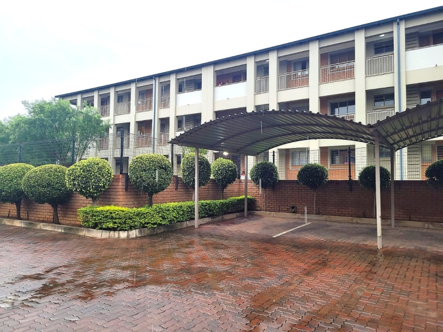 2 Bedroom Property for Sale in Moregloed Gauteng