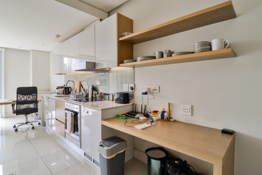 To Let 1 Bedroom Property for Rent in Sandown Gauteng