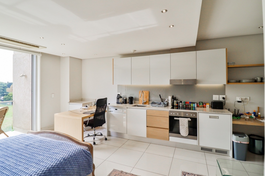 To Let 1 Bedroom Property for Rent in Sandown Gauteng