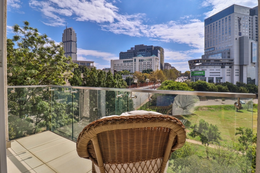 To Let 1 Bedroom Property for Rent in Sandown Gauteng