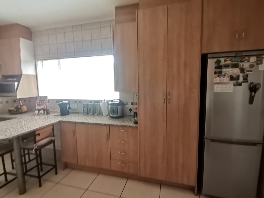 4 Bedroom Property for Sale in Randhart Gauteng