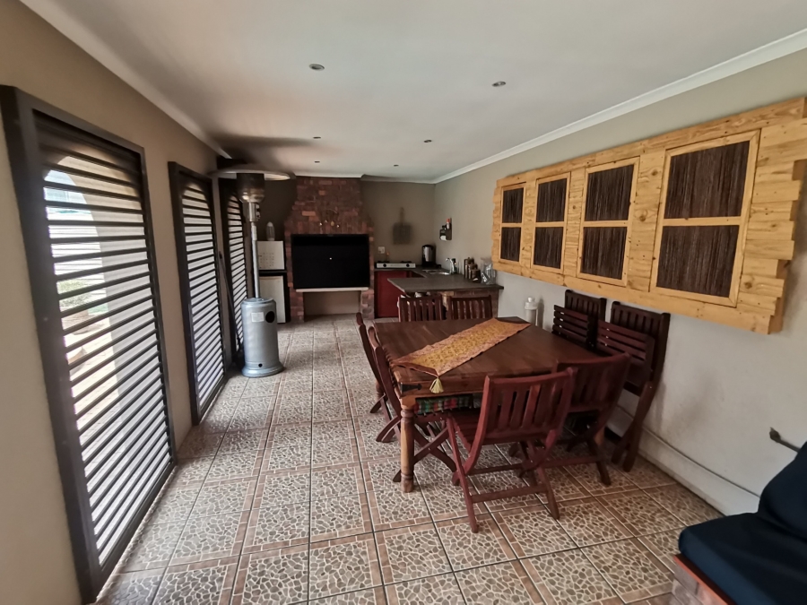 4 Bedroom Property for Sale in Randhart Gauteng