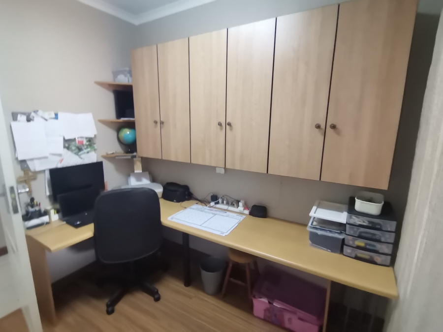 4 Bedroom Property for Sale in Randhart Gauteng