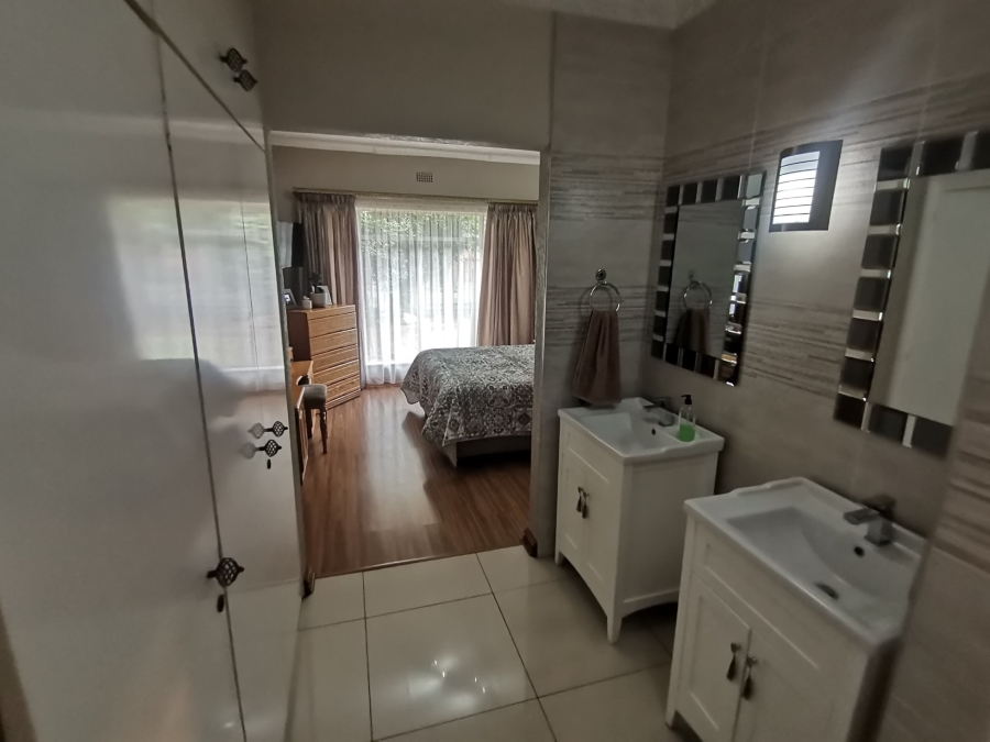 4 Bedroom Property for Sale in Randhart Gauteng