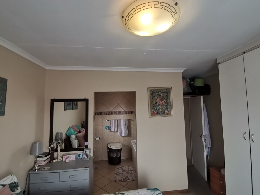 3 Bedroom Property for Sale in New Market Park Gauteng
