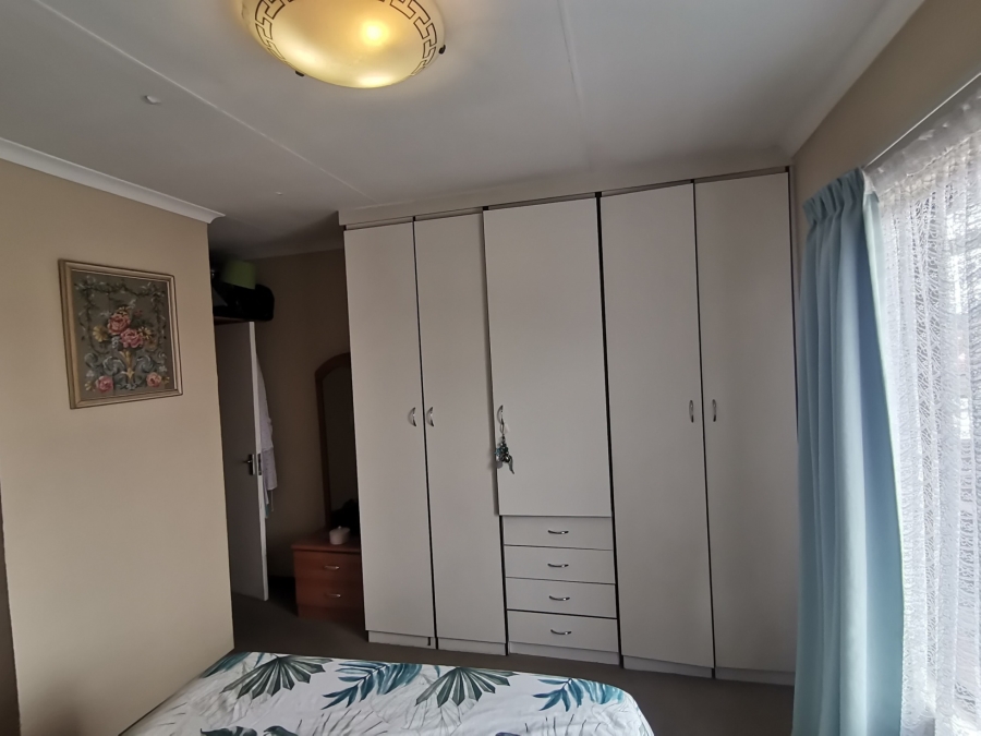 3 Bedroom Property for Sale in New Market Park Gauteng