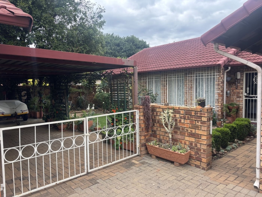 3 Bedroom Property for Sale in Atlasville Gauteng