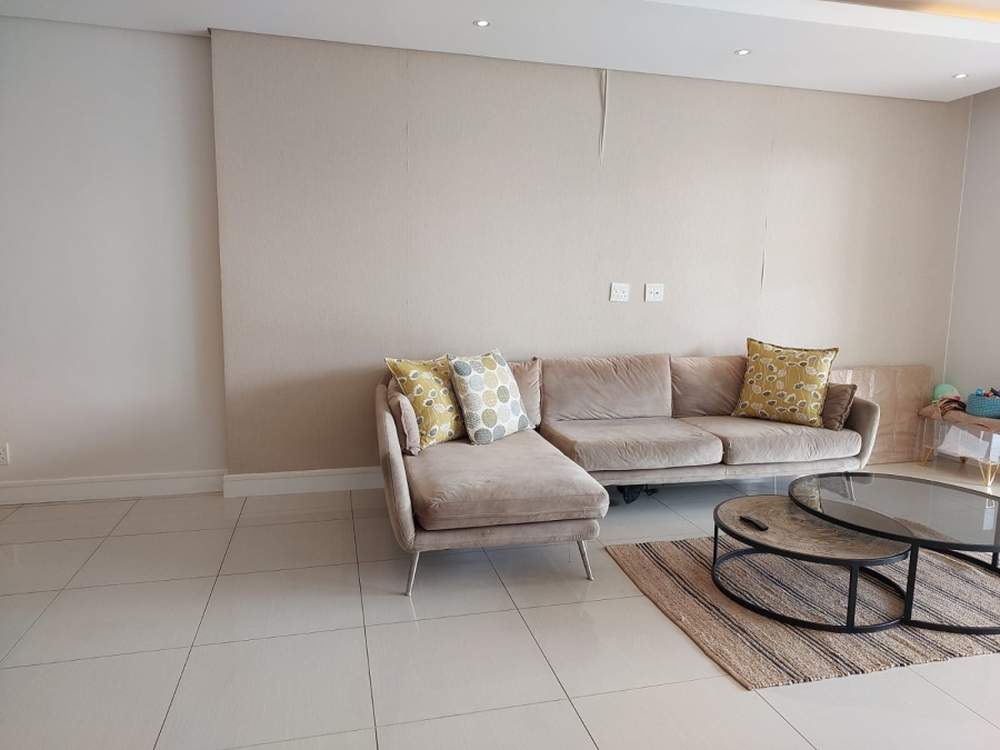 To Let 3 Bedroom Property for Rent in Houghton Estate Gauteng