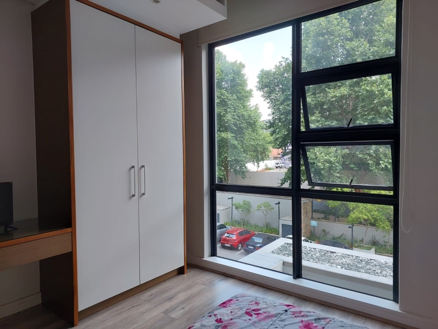 To Let 3 Bedroom Property for Rent in Houghton Estate Gauteng