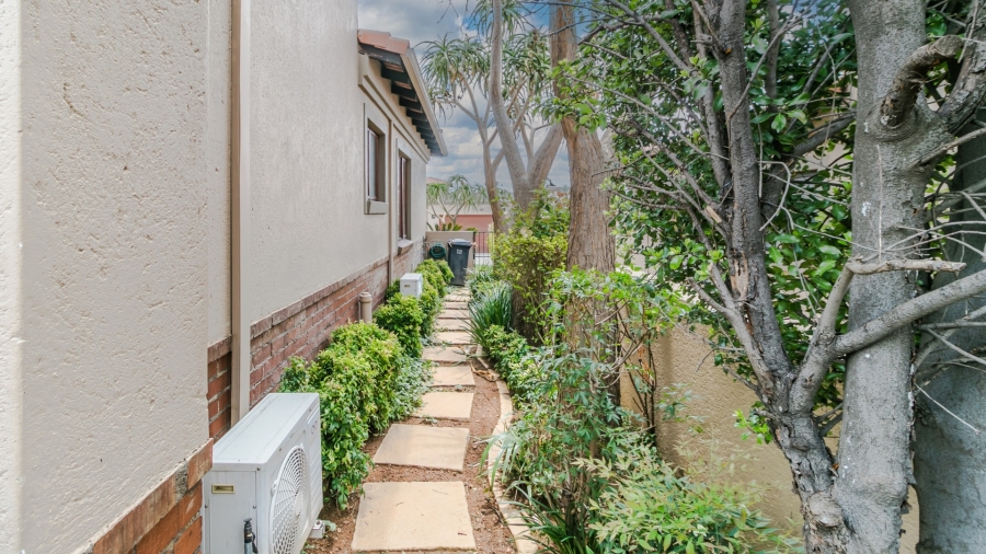 To Let 4 Bedroom Property for Rent in Noordwyk Gauteng