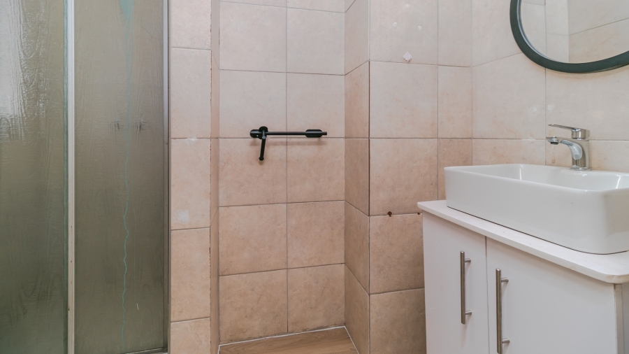 To Let 3 Bedroom Property for Rent in Noordwyk Gauteng